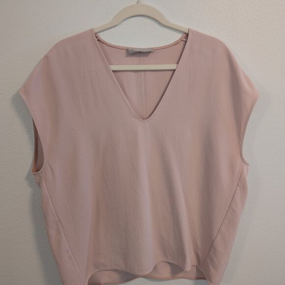 Everlane Japanese GoWeave V-Neck Tee in Rose, size 8 - Picture 3 of 5
